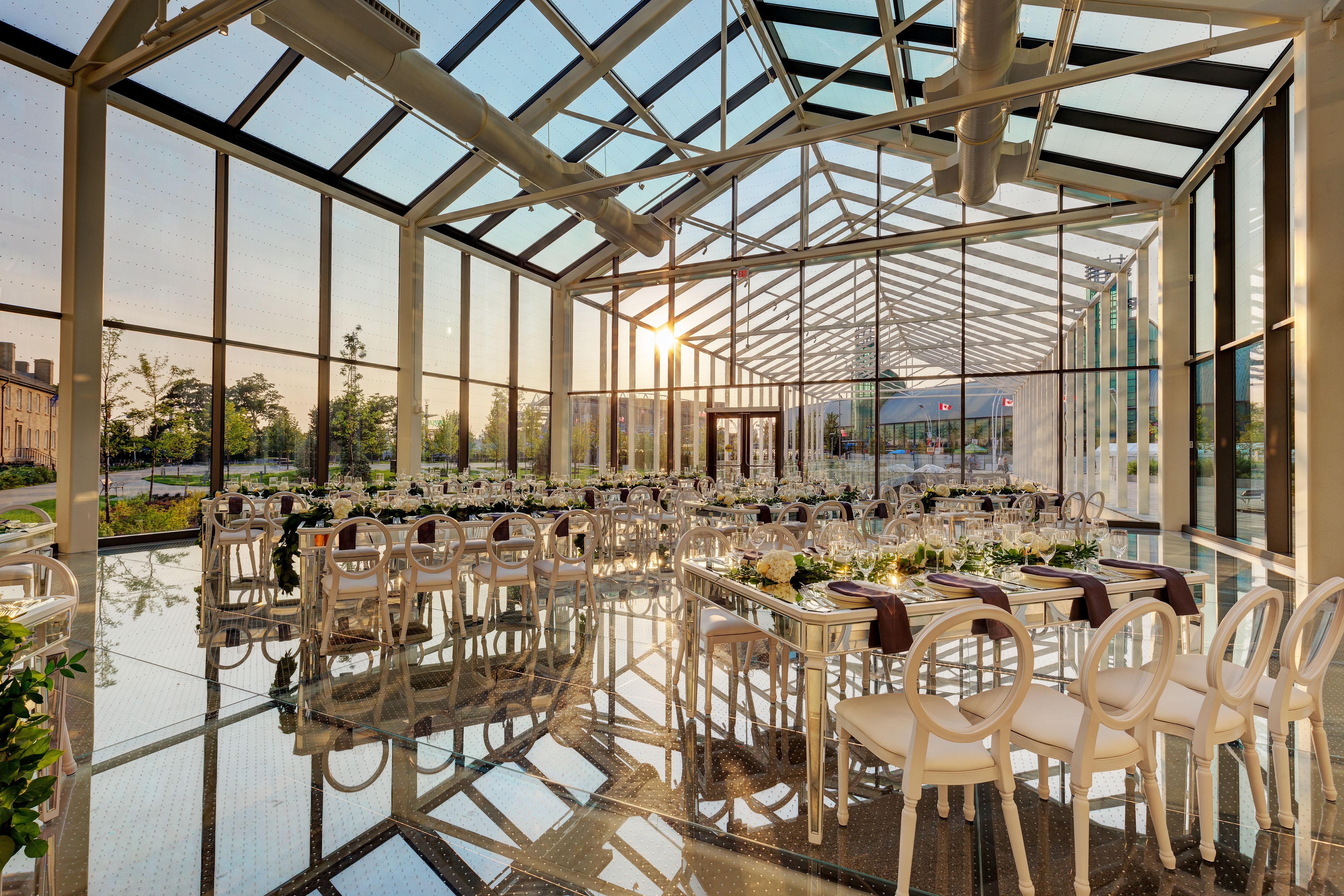Hotel X Toronto, A Destination By Hyatt Hotel Esterno foto The Glasshouse